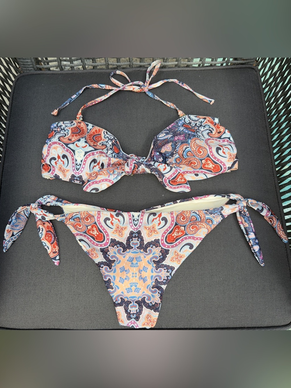 H&M Paisley Print Women’s Bikini Set bandeau and ruched cheeky bottoms